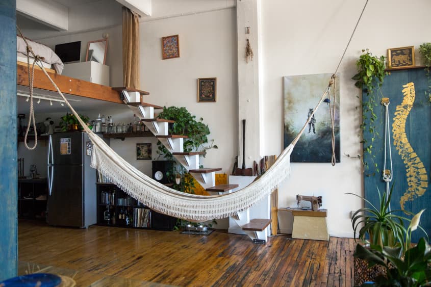Brooklyn Home Tour A PlantFilled Red Hook Loft Apartment Therapy